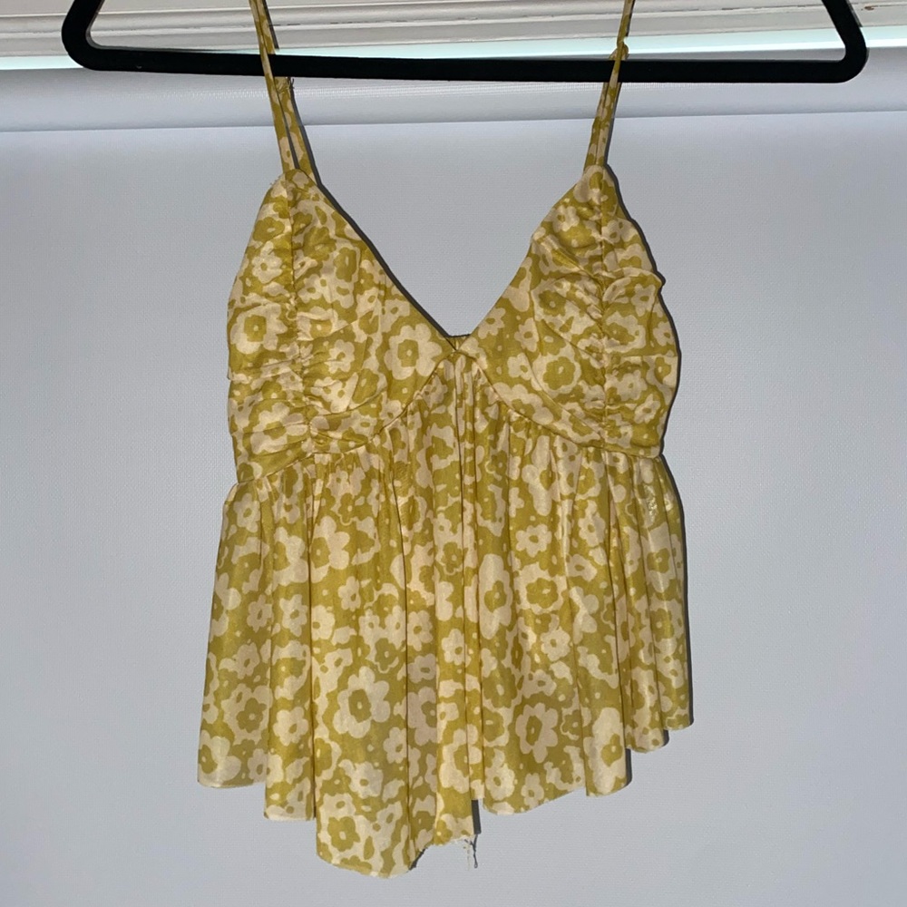 URBAN OUTFITTERS floral crop top
